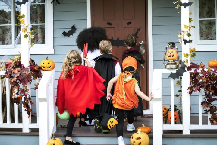Throw the Best Trick or Treat Experience with the Help of your Abode System