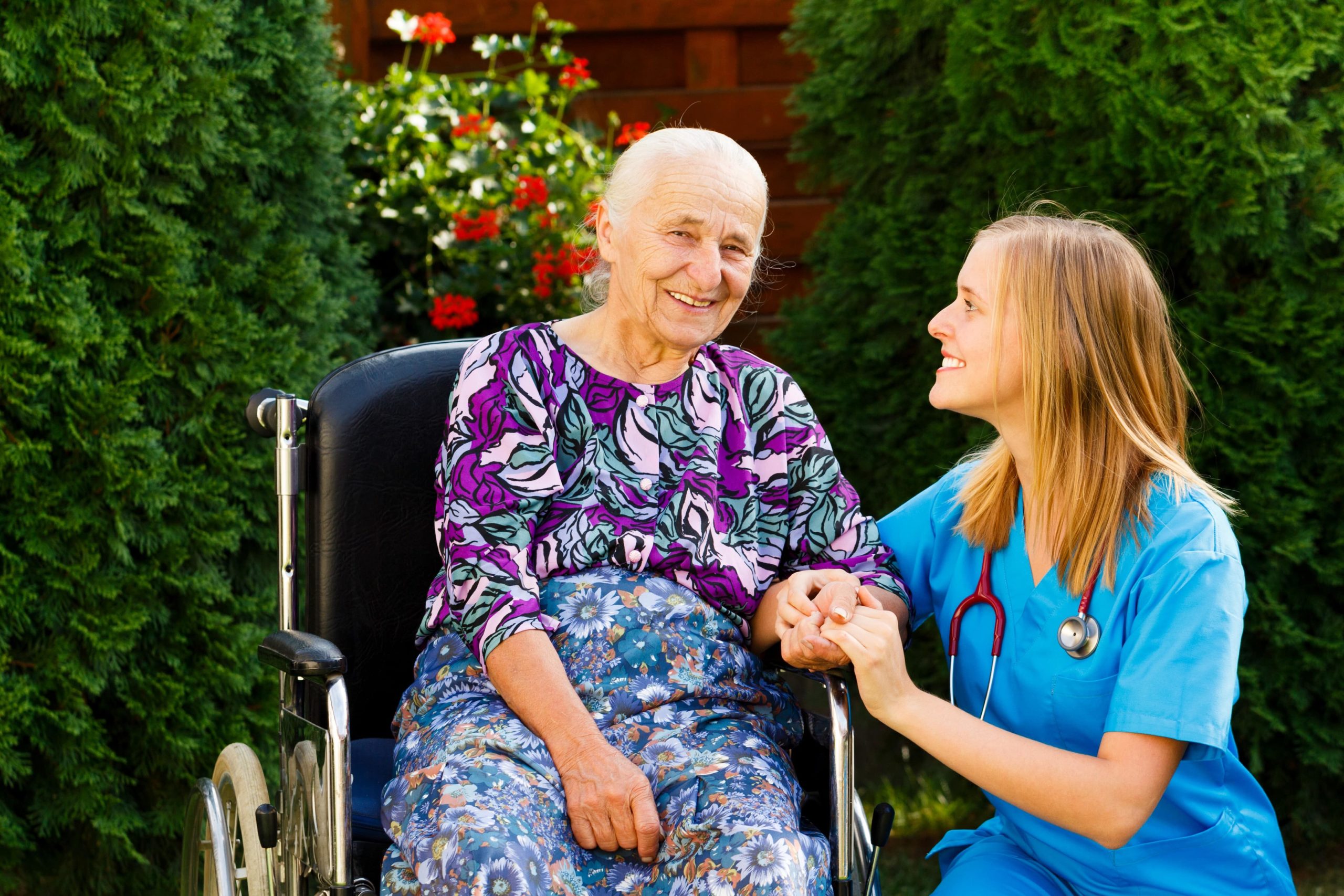 Smart Ways to Use A Home Security System to Care for the Elderly 